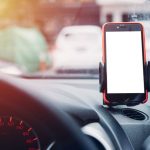 How to choose a good car phone holder