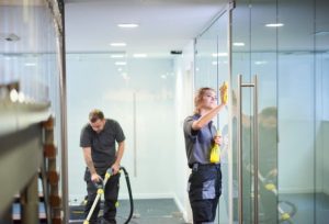 What Should the Schedule of a Commercial Cleaning Include