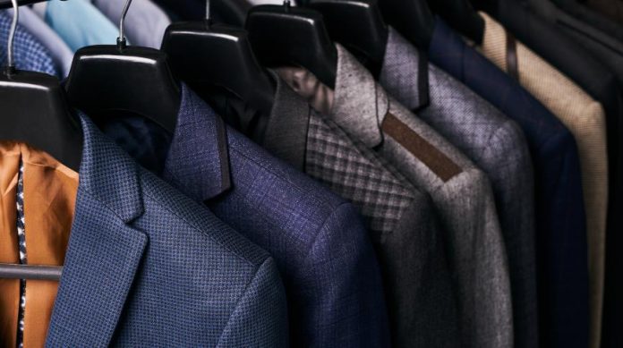 The Craftsmanship Behind Men's Business Suits