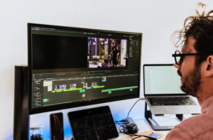 Snappic's User-Friendly Sharing Options - From Booth to Socials