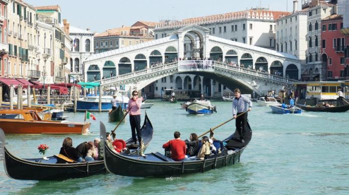 everything you need to know about going on a gondola in venice everything you need to know about going on a gondola in venice