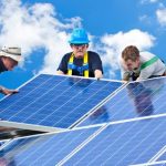 Navigating the Impact of Extreme Heat on Solar Performance