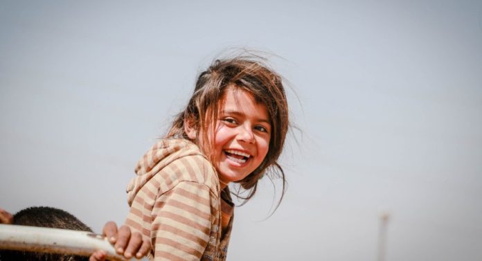 How Yuri Milner’s Tech For Refugees and the IRC’s Signpost Initiative Empowers Displaced Populations