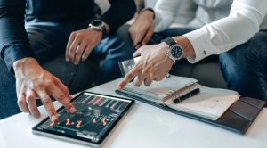 How Is FintechZoom.com Shaping Crypto Education for Beginners