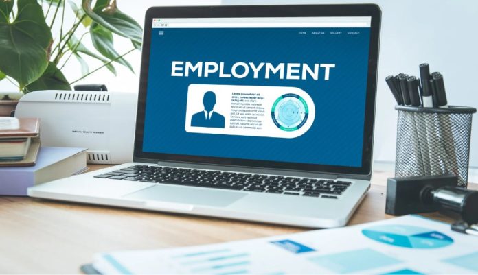 How Employer of Record (EOR) Helps Startups Expand into the UAE how employer of record helps startups