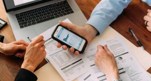 Tools and Apps That Help Founders Invest on a Budget